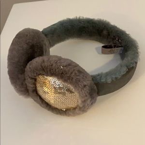 Silver sheepskin UGG earmuffs, sequin